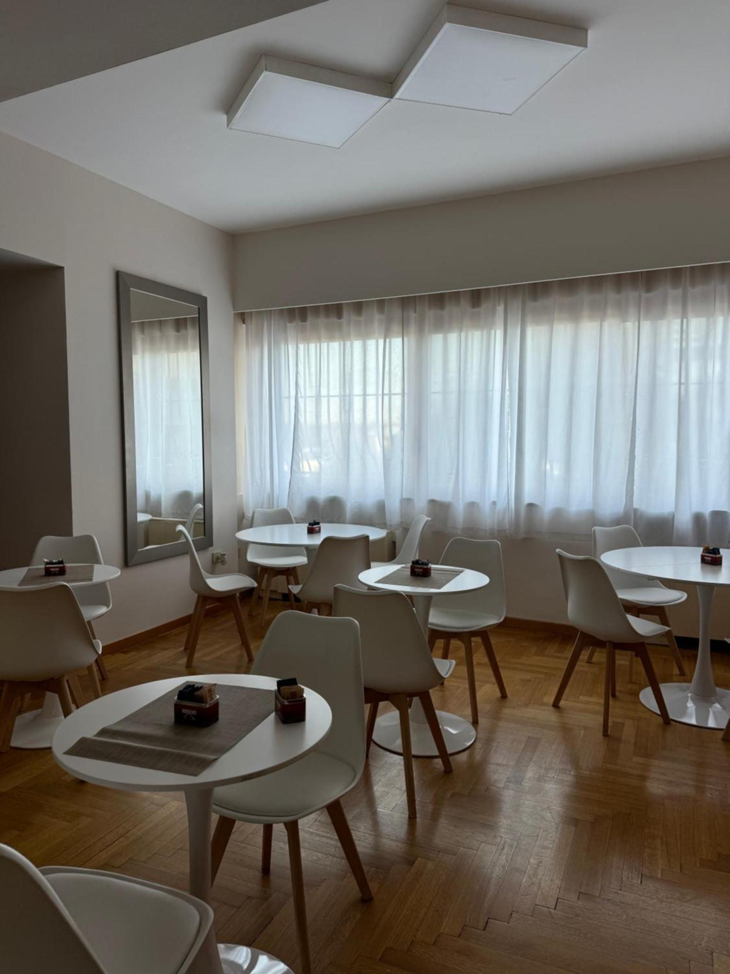 Oasi Santa Rosa Hotell Rom Exteriör bild
